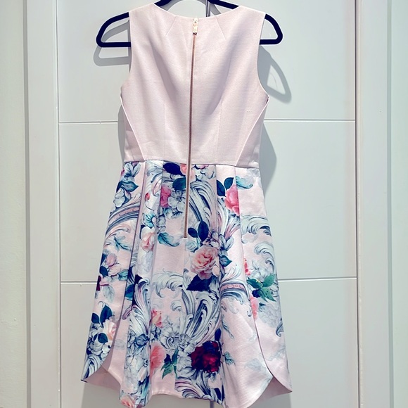 Ted Baker ‘Eilah’ Acanthus Scroll Fit & Flare Dress – Size 1 - Picture 10 of 11